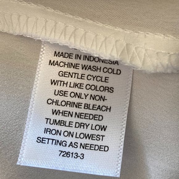 Worthington Womens Cream Color Blouse - NWT - Picture 8 of 10